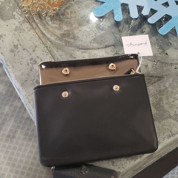 KENDAL + KYLE MAKE UP  DOUBLE POUCH - Picture 1 of 5